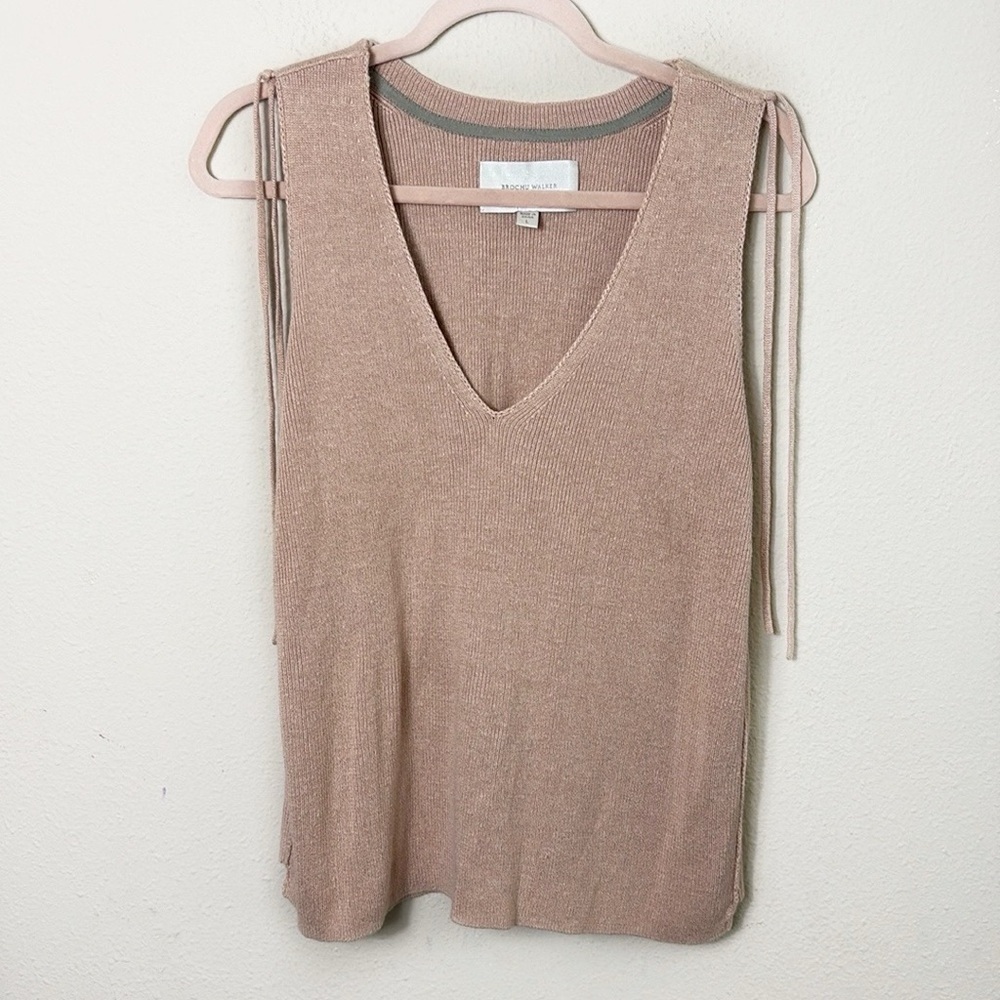 Brochu Walker Tank Blush Pink V-Neck Sweater Vest Tank Size Large